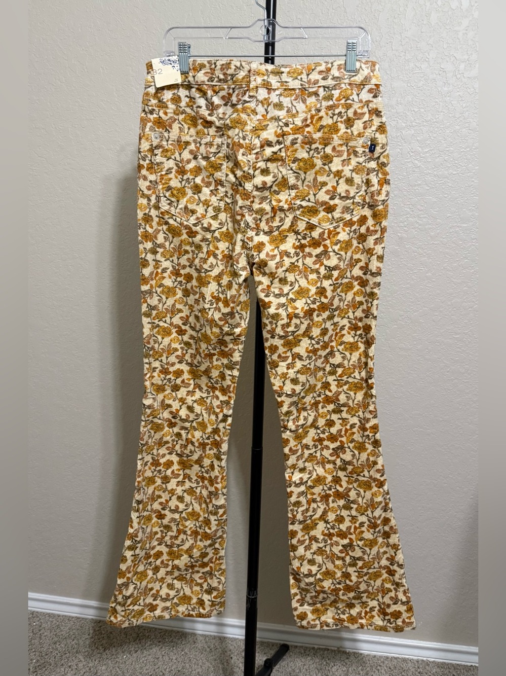 Pilcro The Icon Floral Corduroy Flare Pants Size 32 NWT Anthropologie $140 - Picture 8 of 15